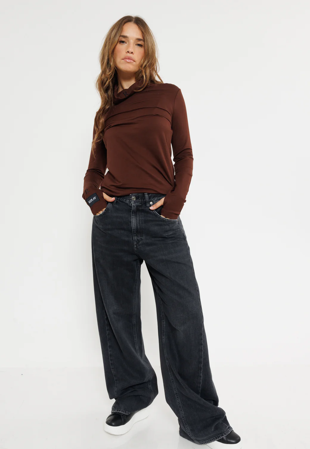 ג'ינס גזרה רחבה – תמונה 4