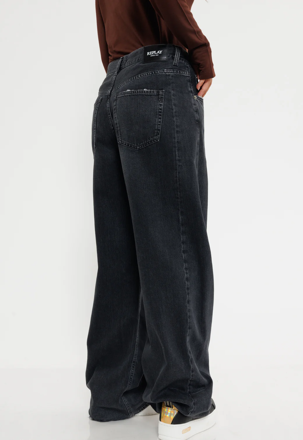 ג'ינס גזרה רחבה – תמונה 3