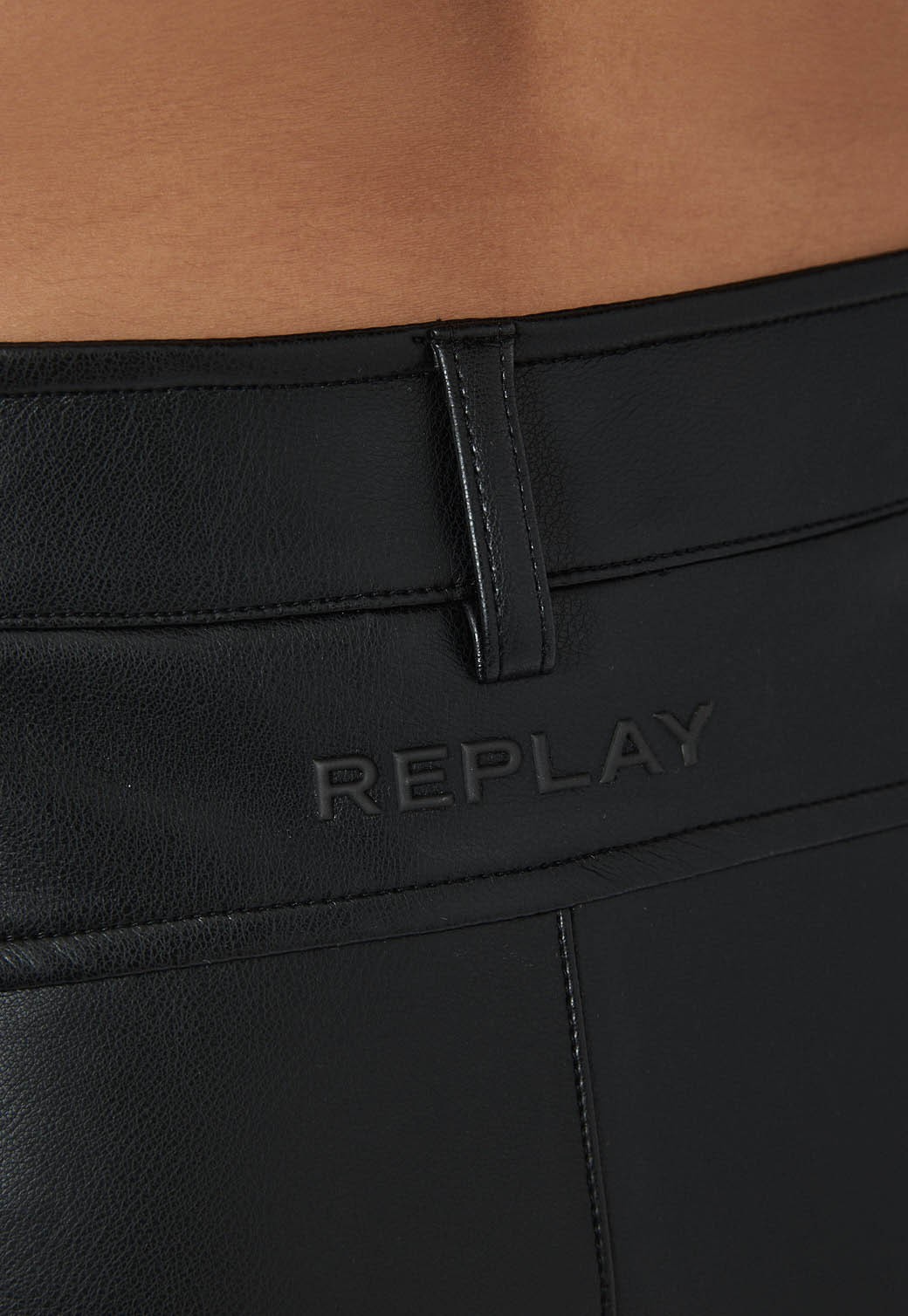 מכנס דמוי עור – תמונה 3