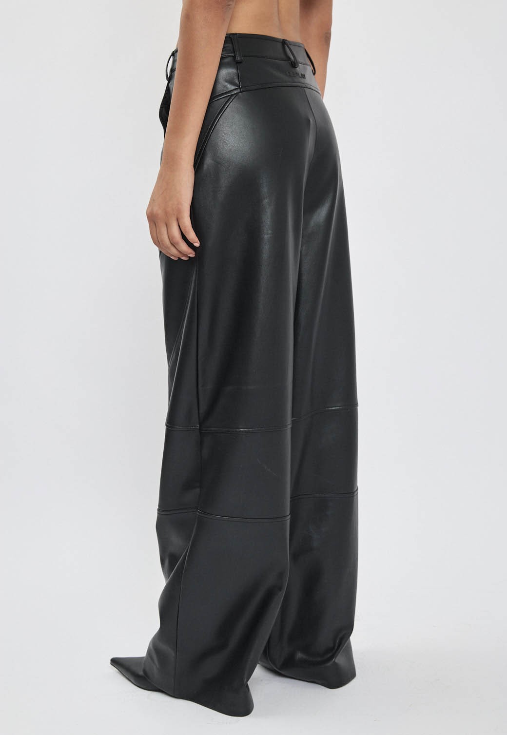 מכנס דמוי עור – תמונה 2