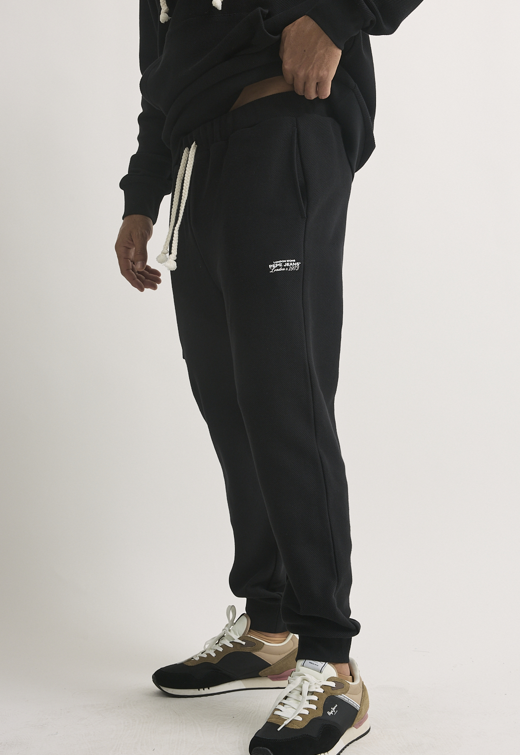 מכנס טרנינג – תמונה 3