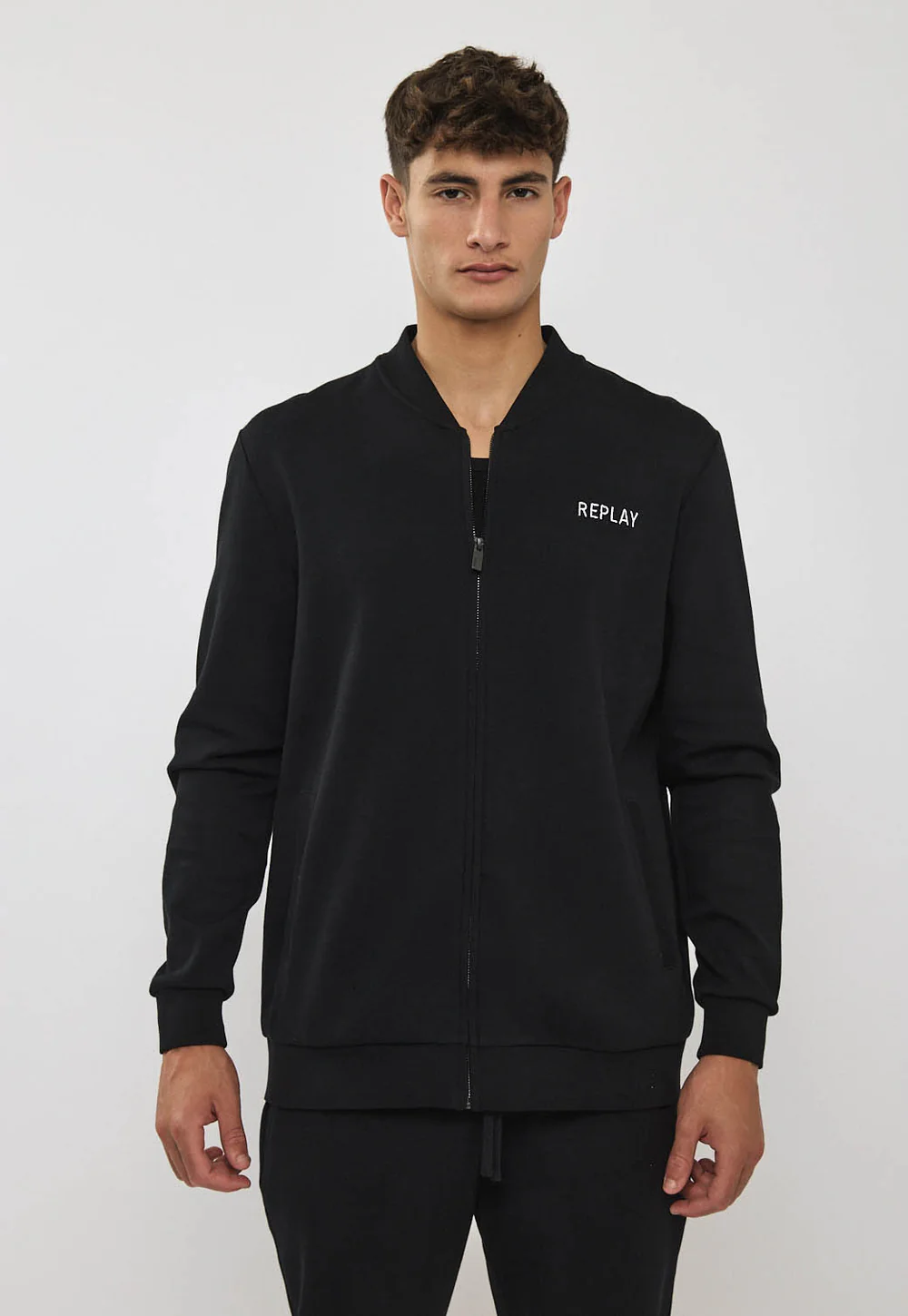 ג׳קט סווטשירט