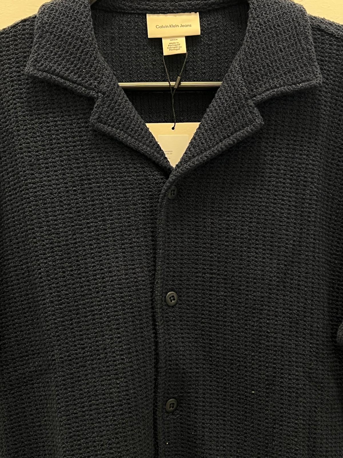 חולצה מכופתרת – תמונה 4