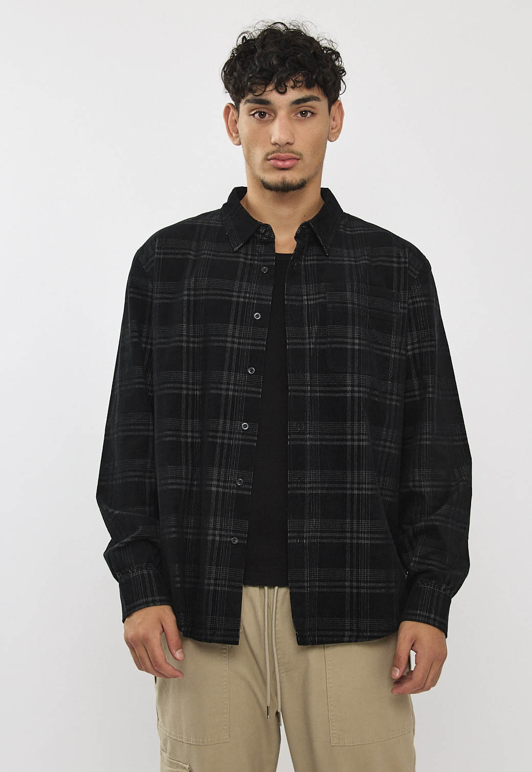 חולצה מכופתרת