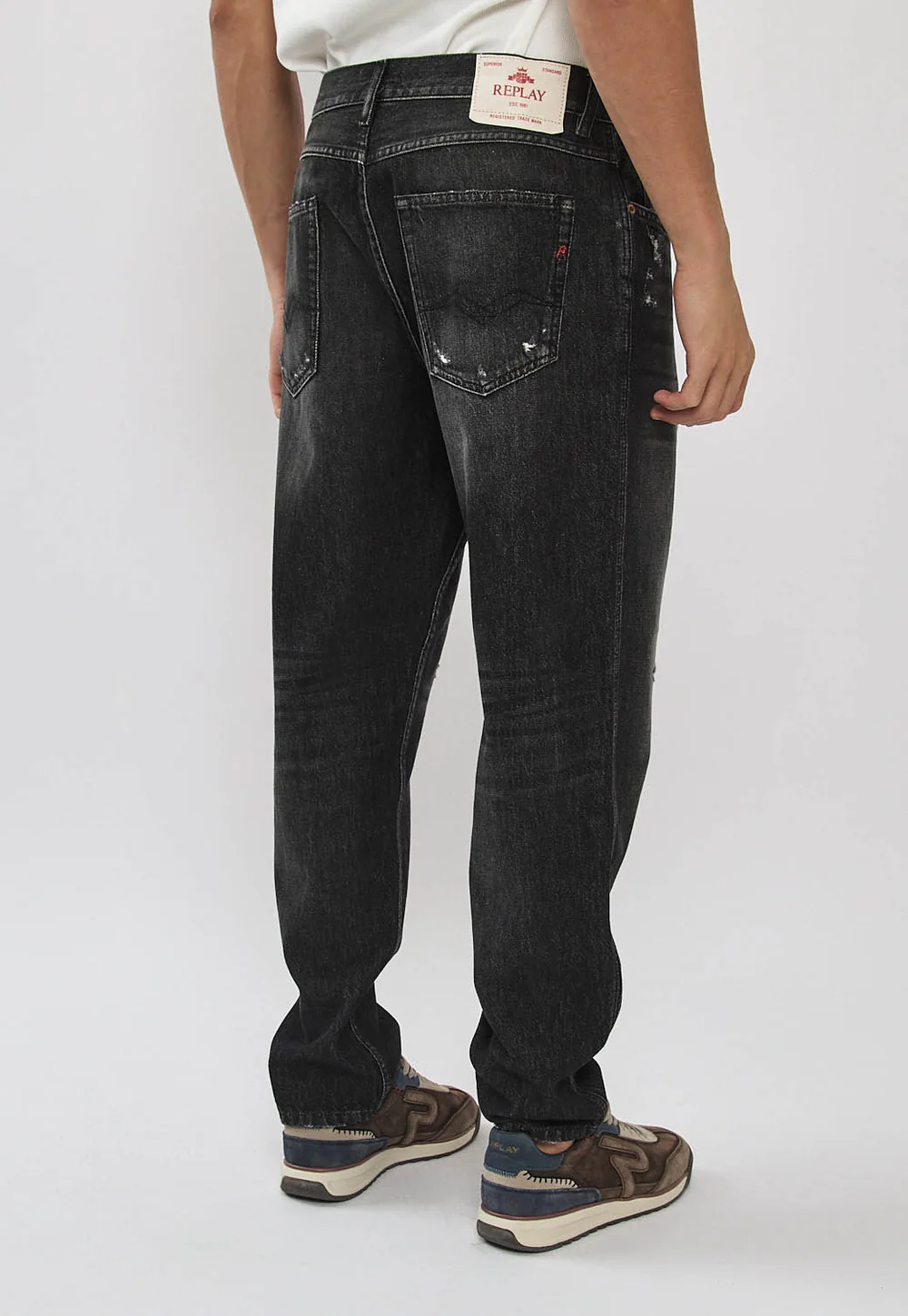 ג׳ינס בגזרה ישרה – תמונה 4